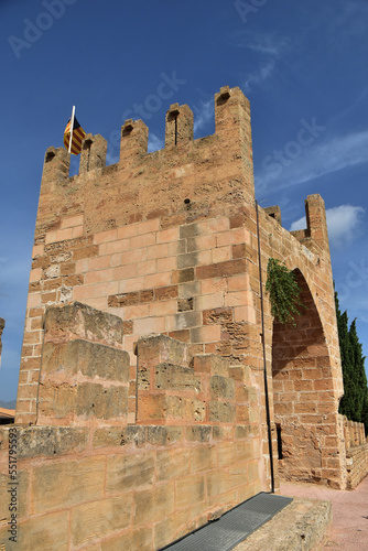 Auf der Stadtmauer von Alcudia auf Mallorca © JS