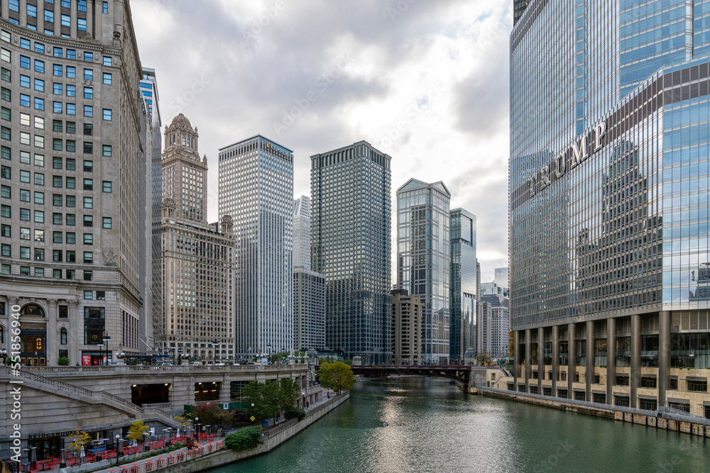 Obraz premium Chicago building architecture and cityscape