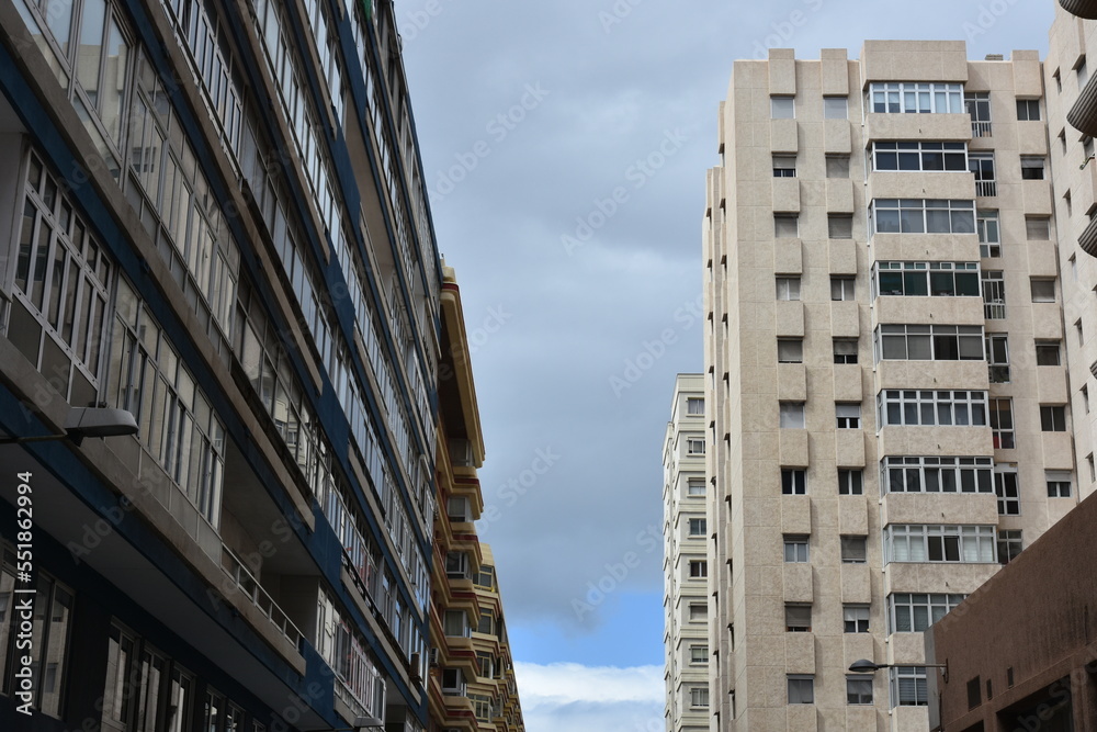 Obraz premium facade of modern building in Las Palmas de Gran Canaria