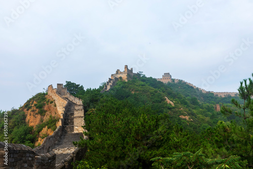 Great Wall in China，The Great Wall and the beautiful clouds in the morning