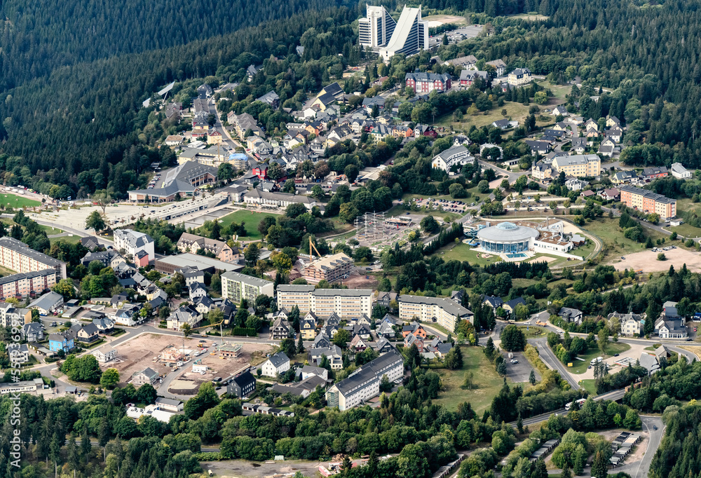 Oberhof, Wintersportort, Thüringen, Luftbild, Wald, Erholung. Sport, Berge