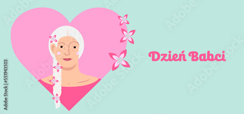 Ilustracja na Dzień Babci, poziomy baner przedstawiający starszą uśmiechniętą kobietę z kwiatami we włosach na tle serca, rysunek z okazji Dnia Babci, piękna seniorka z warkoczem siwych włosów