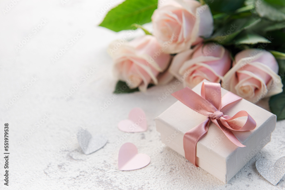 Pink pastel roses with gift box Pink pastel roses with gift box