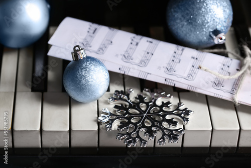 Christmas balls with note s...