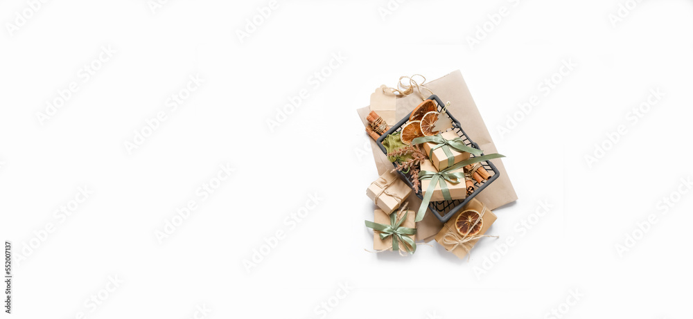 Christmas gift. gift box,zero waste, eco friendly hand made box packaging gifts in kraft paper table, eco christmas holiday concept, Christmas gift wrapping,eco decor banner Christmas gift. gift box,zero waste, eco friendly hand made box packaging gifts in kraft paper table, eco christmas holiday concept, Christmas gift wrapping,eco decor banner