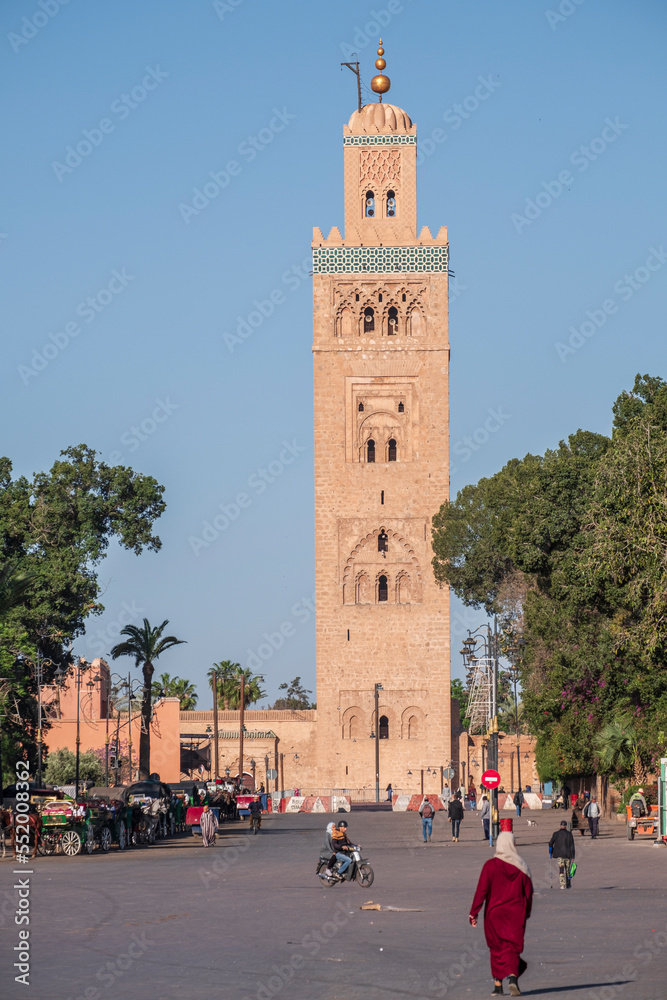 Fototapeta premium Koutoubia, built in the 12th century by Almohad Berber caliph Yaqub al-Mansur, marrakesh, morocco, africa