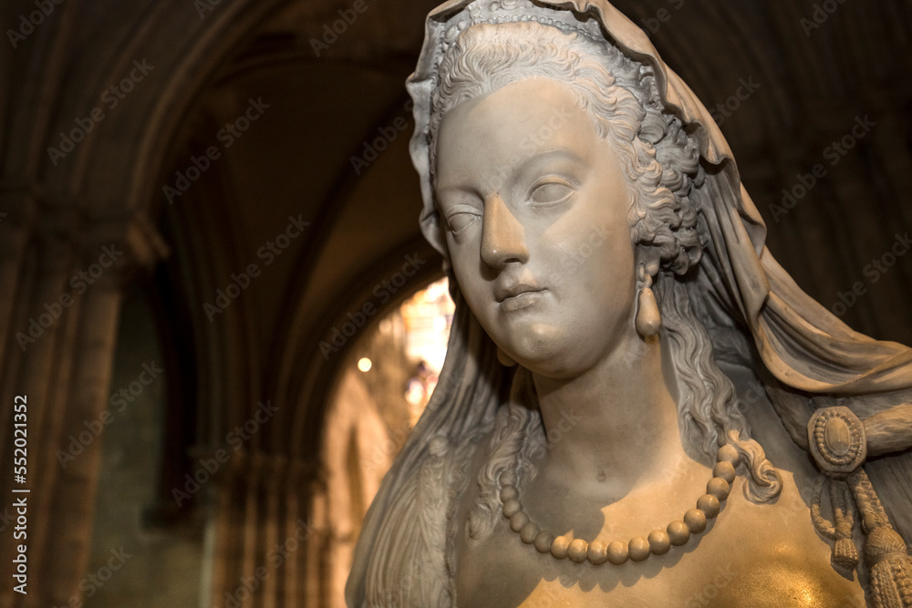 statue of queen in basilica of saintdenis, France