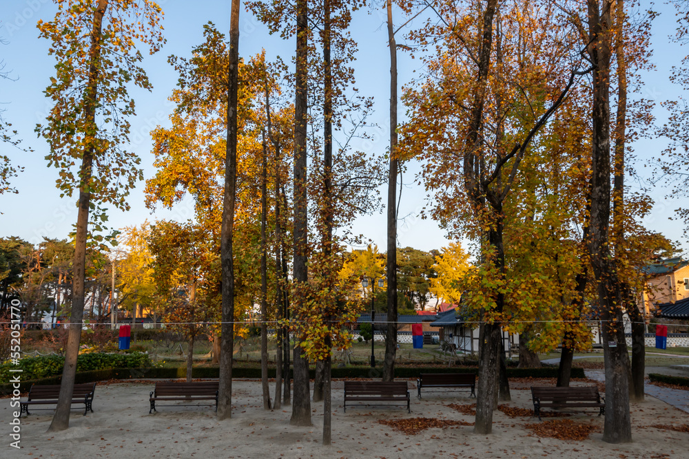 Naklejka premium Heo Gyun and Heo Nanseolheon Memorial Park