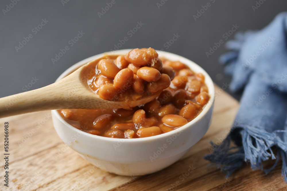 Fototapeta premium preserved soya beans in a bowl on table 