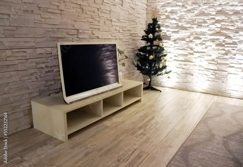 クリスマスツリーの置かれた部屋