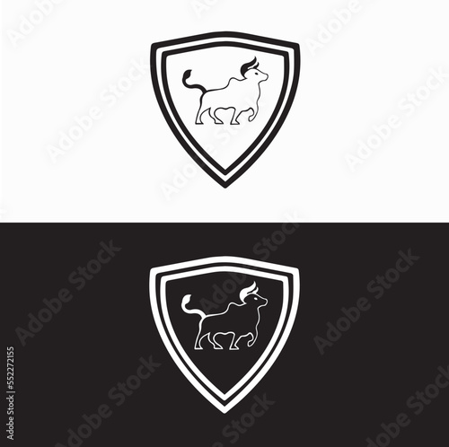 Bull animal logo template design . icon logo . silhouette logo
