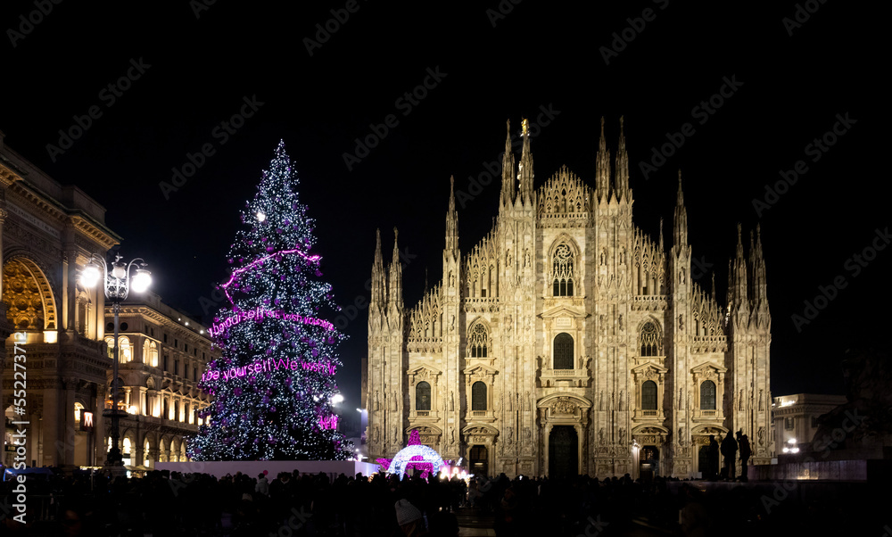 Albero di Natale in Duomo  a Milano 2022