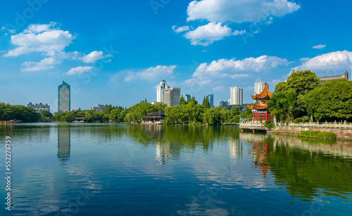 Scenery of Yuehu Park, Ningbo, Zhejiang, China © Weiming