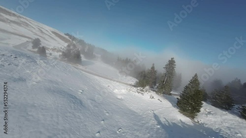 Session FPV au Semnoz, dans la brume hivernale photo