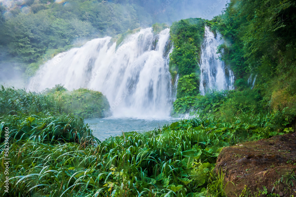 Fototapeta premium The majesty of the Marmore waterfall. Dream Umbria.