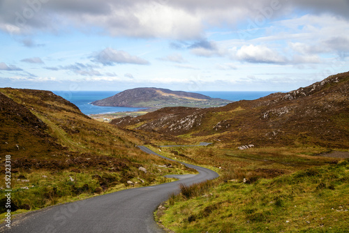 Bergstraße in Irland durch den Mamore Hill © hubert