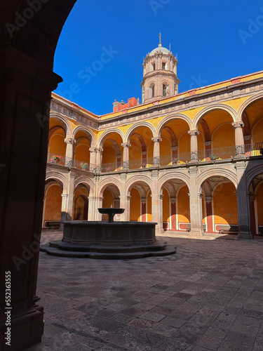 courtyard of the palace of the palace city
