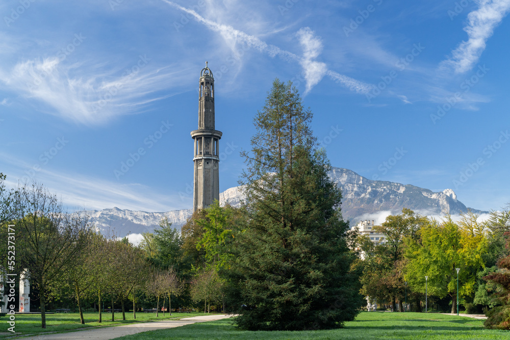 Obraz premium Grenoble, cityscape image of Grenoble and the Alps , France 