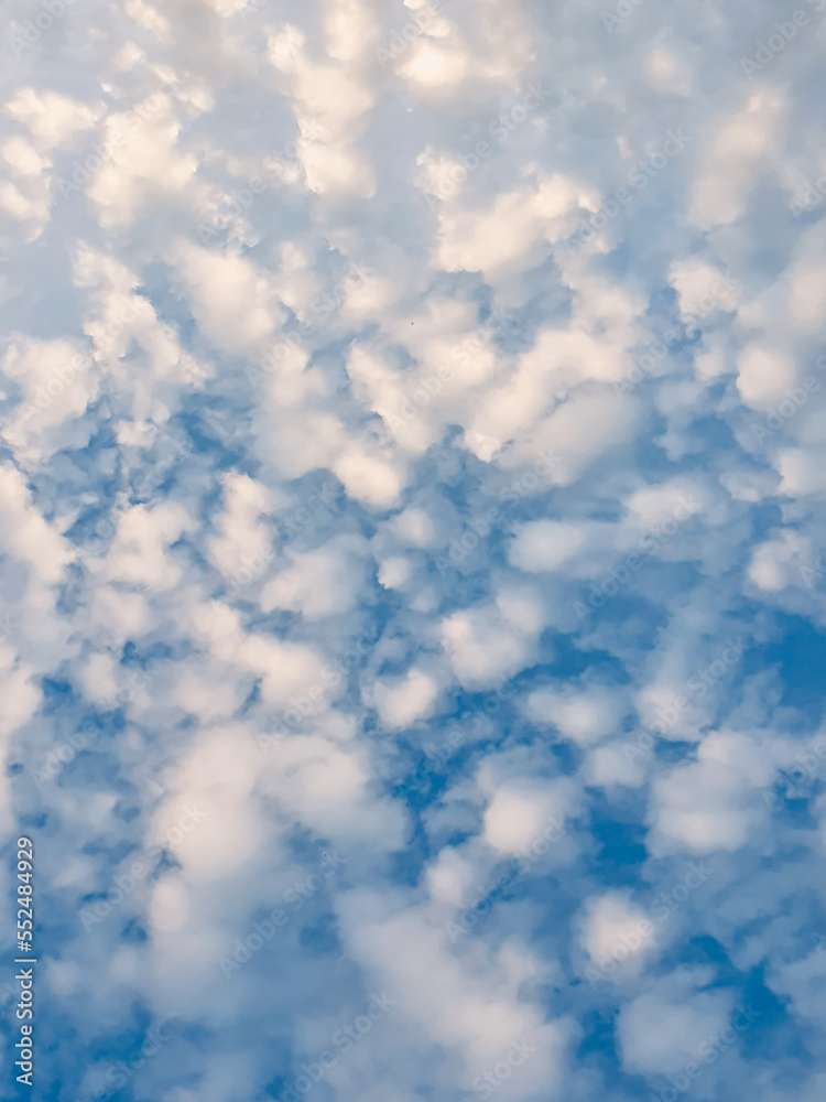 Obraz premium White clouds on a blue sky