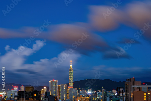 Twilight high angle view of the Taipei cityscape © Kit Leong