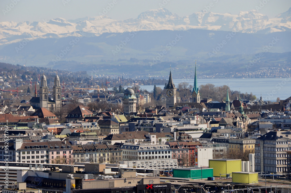Panorama Stadt Zürich und Sicht auf den See und die Berge. panoramic view of Zürich-City, the lake and the mountains