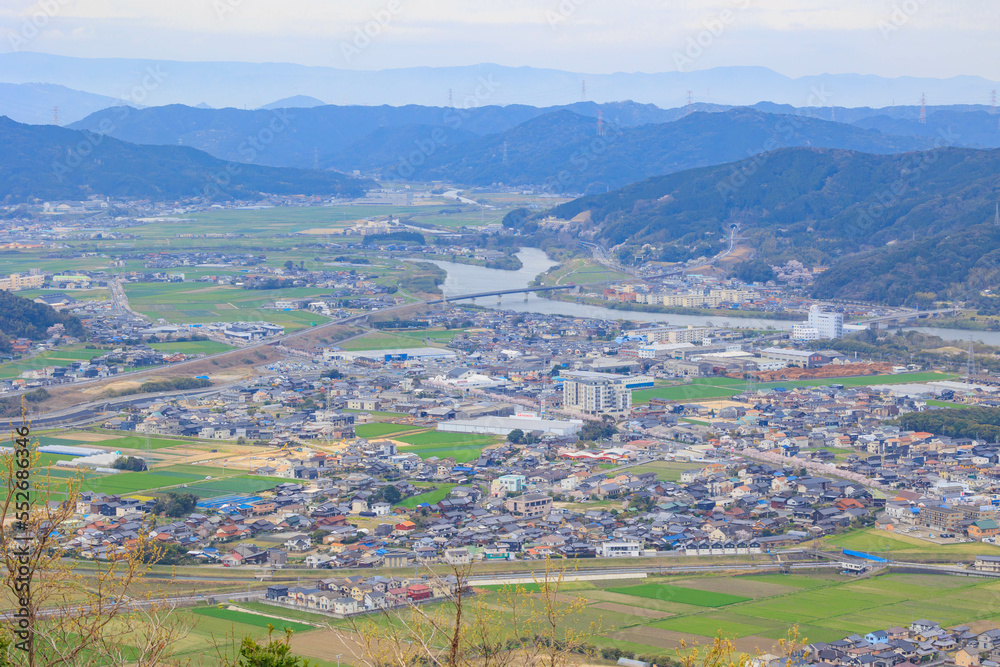 Fototapeta premium 鏡山展望台から見た唐津の町並み「佐賀県」