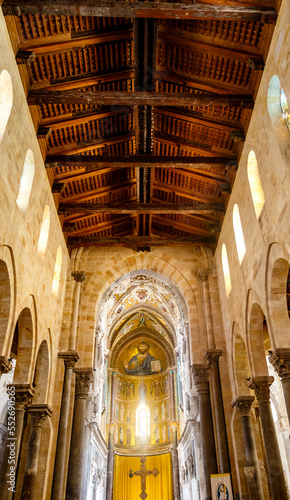Fototapeta Naklejka Na Ścianę i Meble -  Interior of the Duomo di Cefalu cathedral in Cefalu, Sicily, Italy, Europe