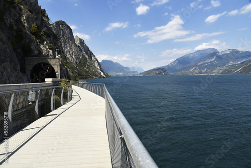 Wallpaper Mural garda Torontodigital.ca