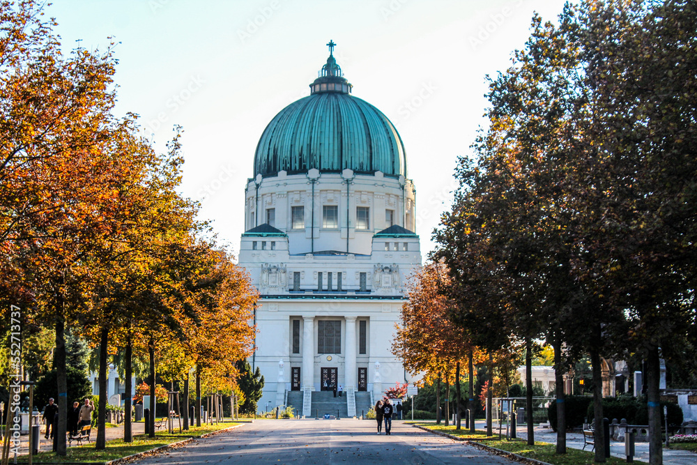 Obraz na płótnie VIENNA, AUSTRIA - OCTOBER 06, 2022 - Beautiful church of the Central cemetery in Vienna w salonie