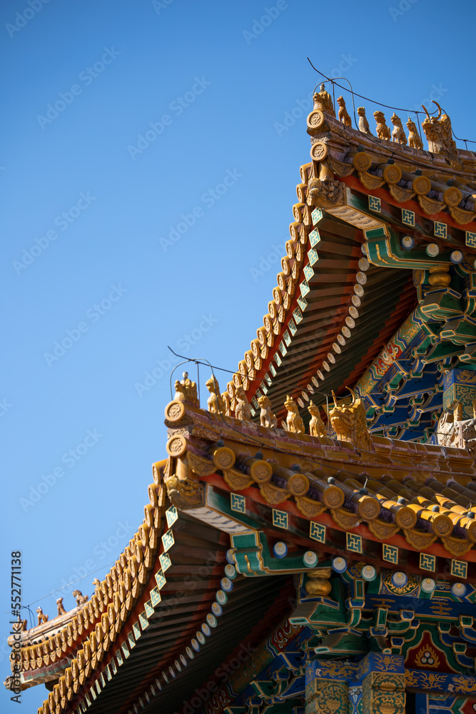 Fototapeta premium the palace museum in autumn