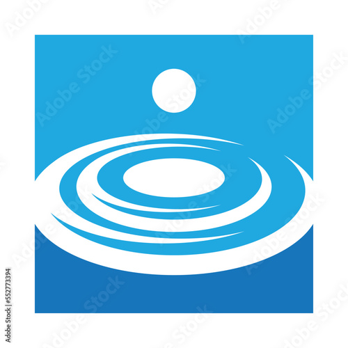 Negative Space Water drop in Rectangle