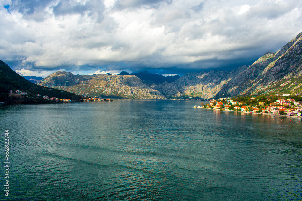 Fototapeta premium Montenegro, City On The Water