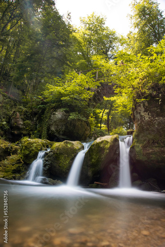 Wasserfall Br  cke Luxemburg atemberaubend  idyllisch  magisch  Schiessent  mpel Cascade 