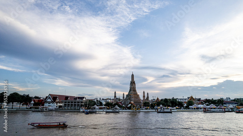 Photography View of Wat Arun temple at sunset bangkok thailand