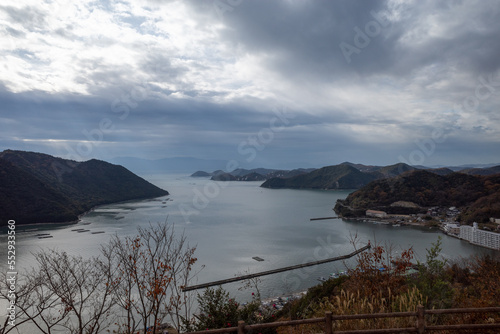 日本の岡山県備前市日生のみなとの見える丘公園の美しい秋の風景