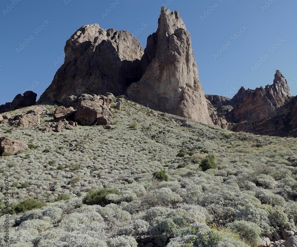 Trail to Flat Iron and Superstition Mountain Trail to Flat Iron and Superstition Mountain