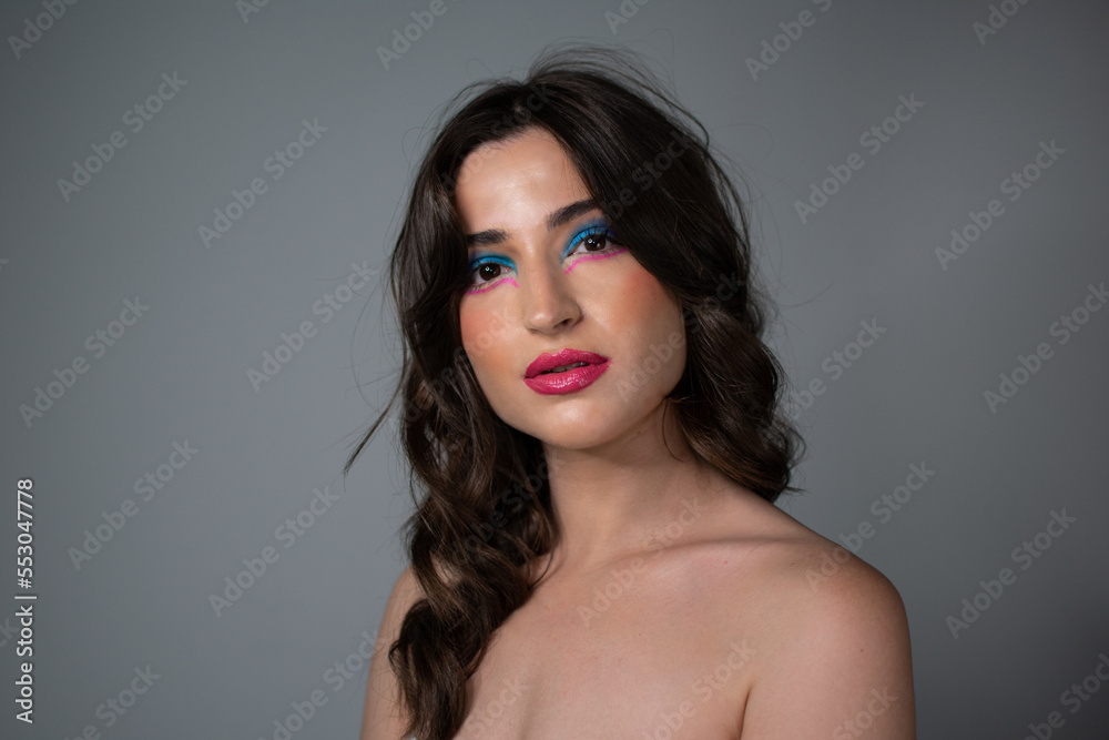 Naklejka premium Beautiful model girl with elegant hairstyle . Girl with style makeup