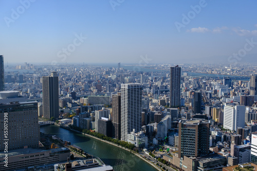 大阪中ノ島からのビル群俯瞰 © パーシー