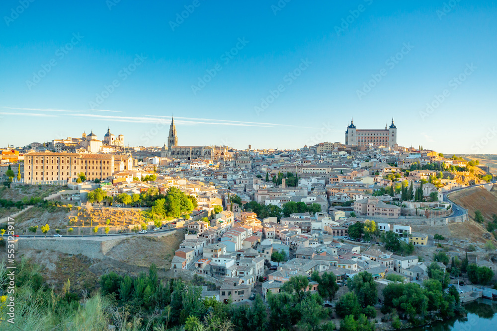 Toledo, Spain city view at sunrise - obrazy, fototapety, plakaty 
