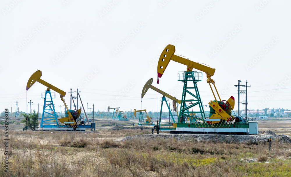The oilfield with pump units The oilfield with pump units