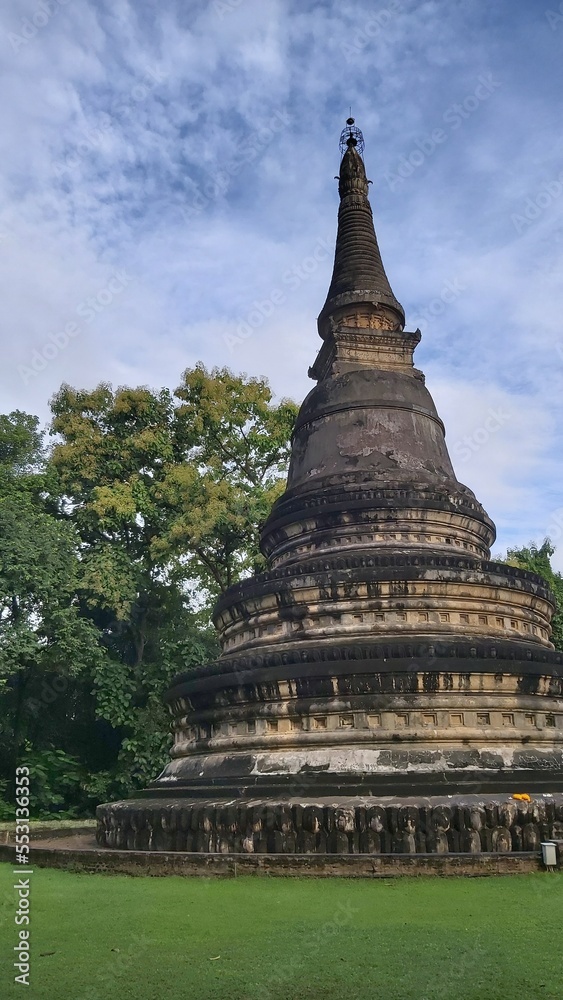 Wat u-mong temple