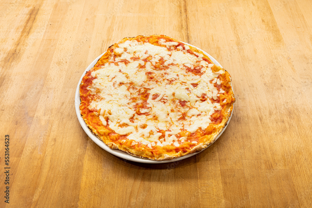 pizza, margherita, regina, pizza regina, mozzarella, fior di latte, farina, pomodoro, salsa, italia, roma, napoli, tradizione, pizzeria, legno, tavolo, grezzo, venature, lievito, lievito madre, madre, pizza, margherita, regina, pizza regina, mozzarella, fior di latte, farina, pomodoro, salsa, italia, roma, napoli, tradizione, pizzeria, legno, tavolo, grezzo, venature, lievito, lievito madre, madre,