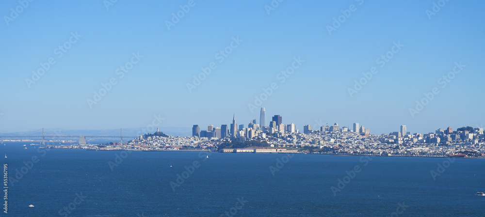 Fototapeta premium panorama of the city of San Francisco. daytime photo.