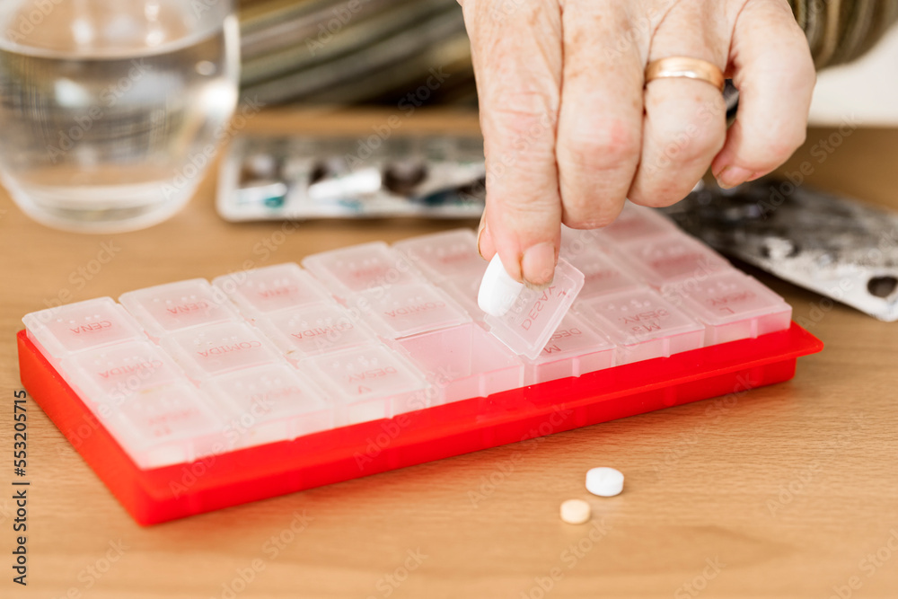 Pillbox to offer support to elderly patients. Your medicine pack to classify the different pills