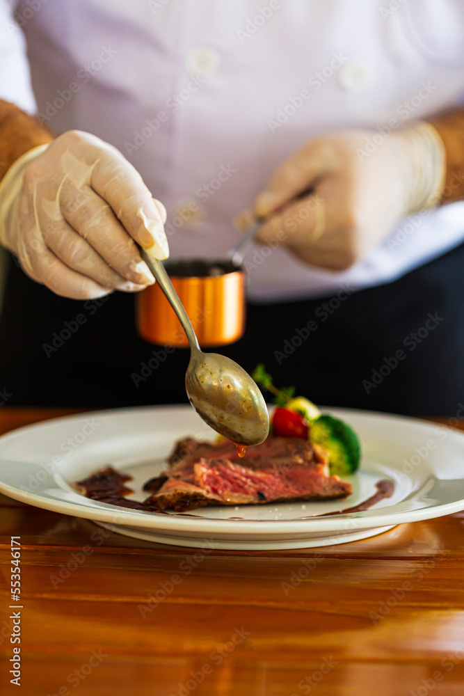 Beef steak and human hands,Be sure to have them ready in the restaurant.