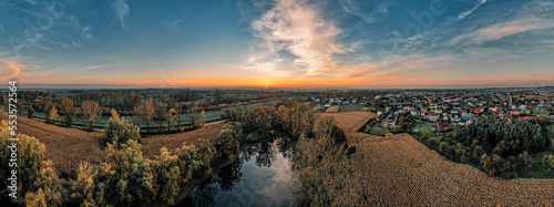 Panorama wsi Olza w Polsce na Śląsku, jesienią z lotu ptaka