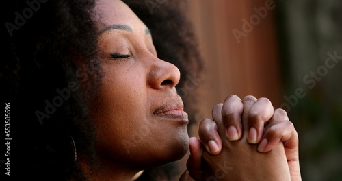 Konstfotografi Happy smiling African woman feeling HOPE and FAITH