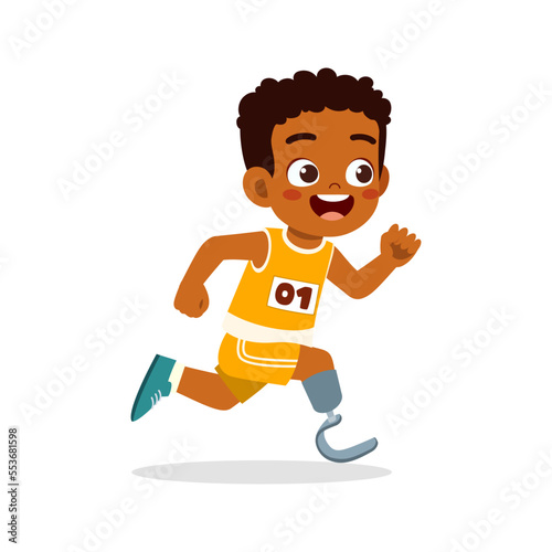 little kid with prosthetic leg run on race