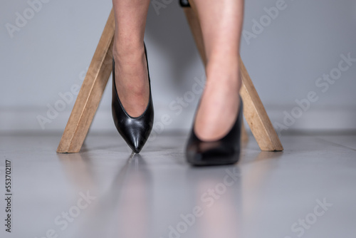 black leather italian high heels pumps close-up