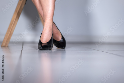black leather italian high heels pumps close-up